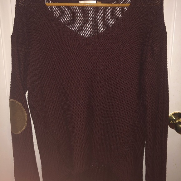 Burgundy sweater with beige elbow patches - Picture 2 of 2